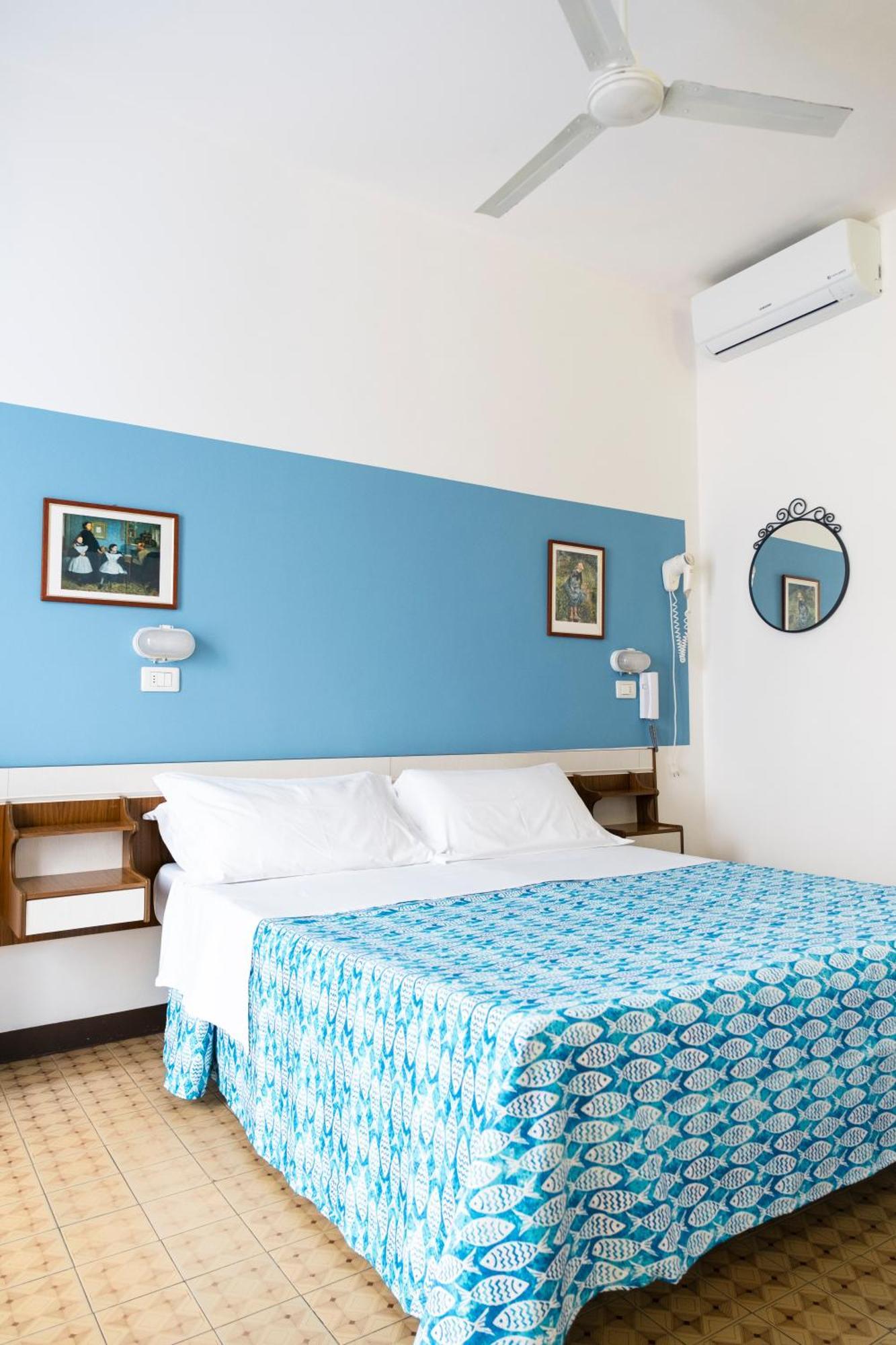 רימיני Hotel Cheri מראה חיצוני תמונה