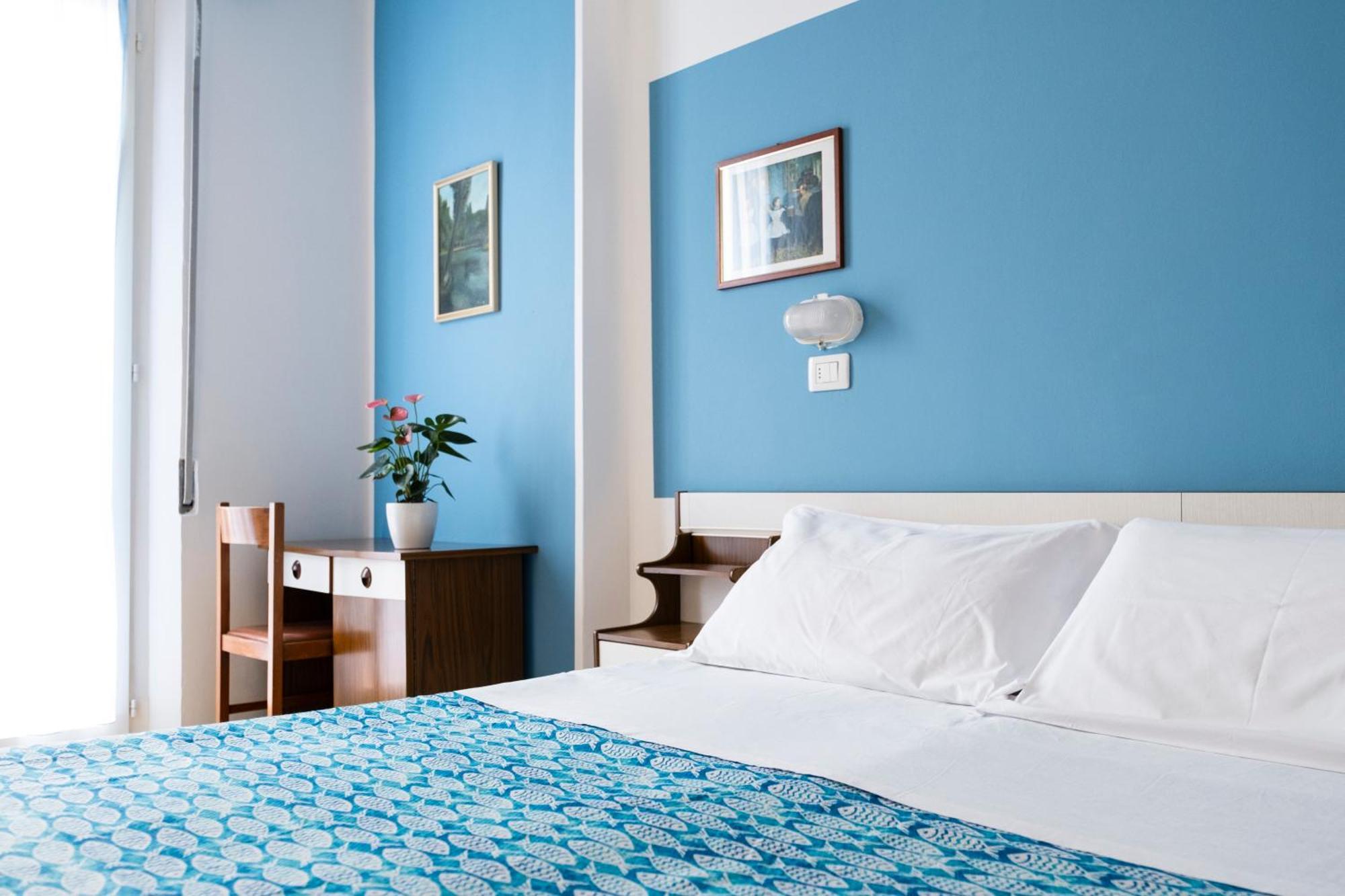 רימיני Hotel Cheri מראה חיצוני תמונה